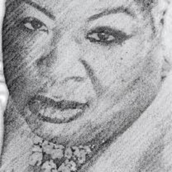 Meet your Posher, Danielle - Picture 1 of 1